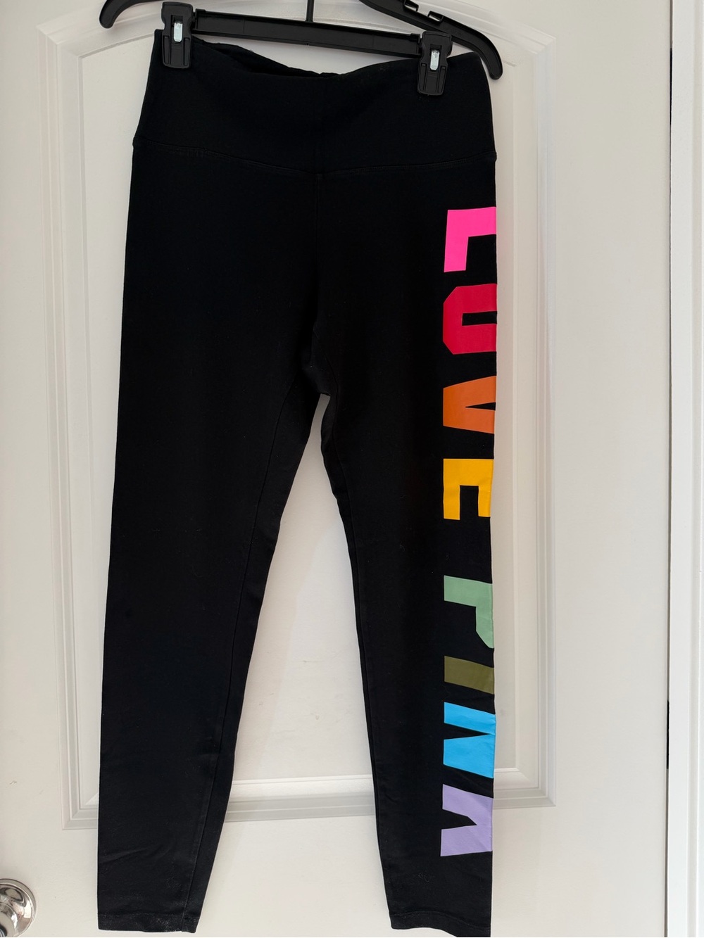 PINK Victoria's Secret Black Leggings with Multicolor LOVE PINK Side Print
